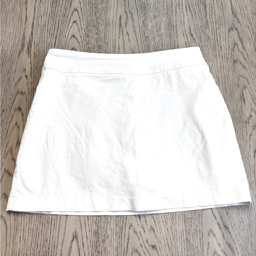 Versona Secret Agent Skort In White Size 6